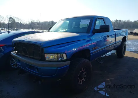 1999 Dodge Ram 2500 St z USA, uszkodzony, nr VIN 3B7KF2367XG218445